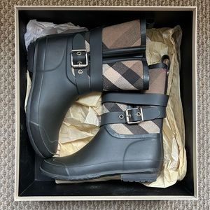 Burberry Women’s Rain Boot